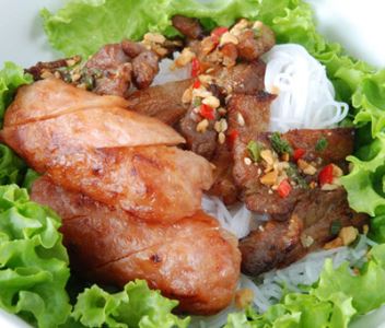 vietnamese_restaurant_bun-thit-nuong-nem-nuong-content